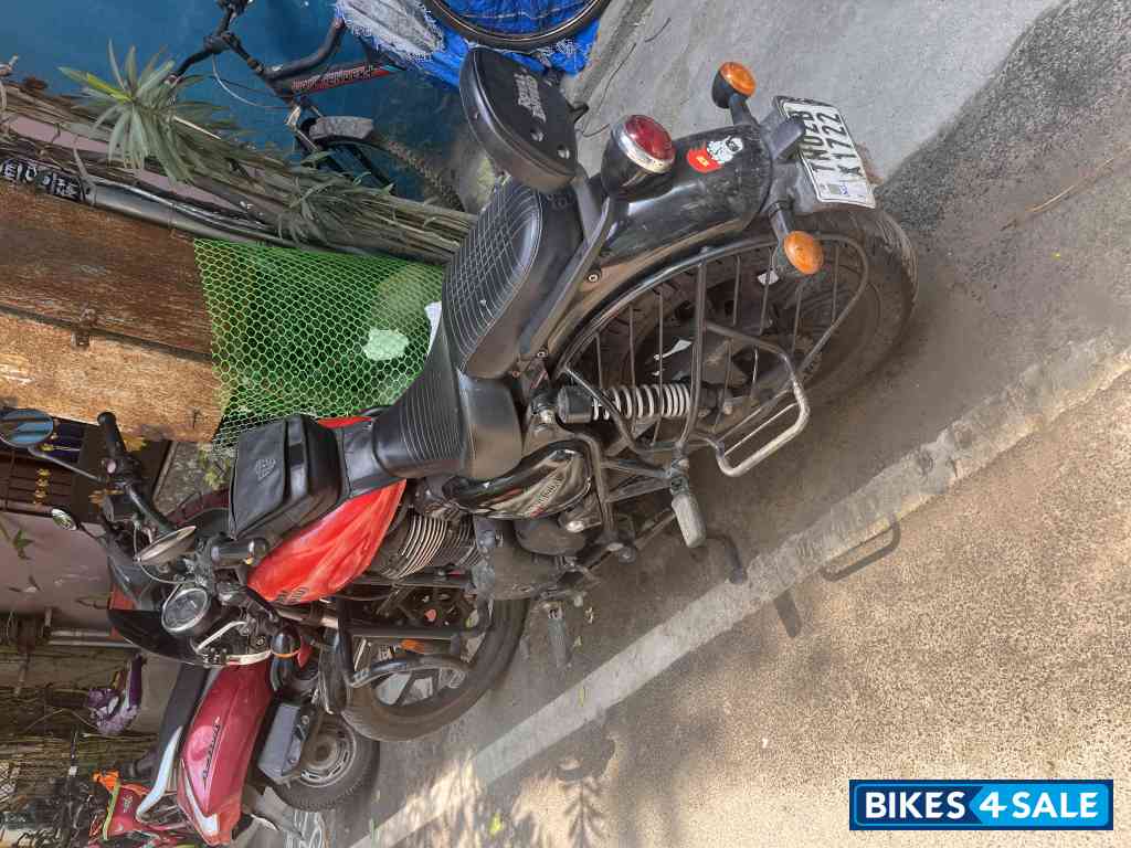 Royal Enfield Meteor 350 Fireball