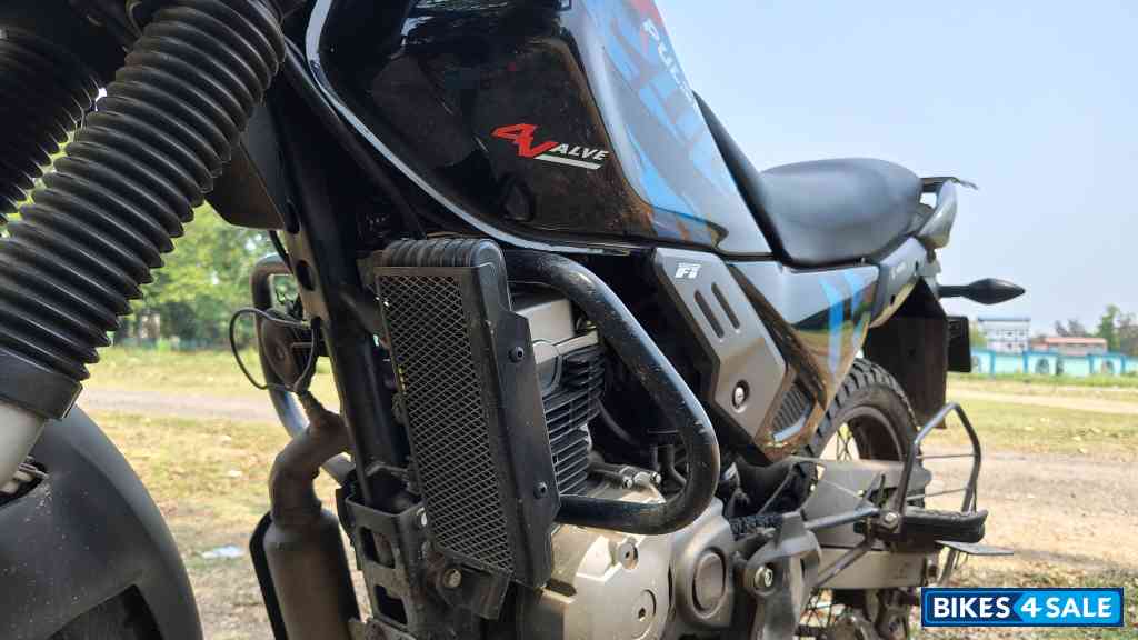 Blue Hero Xpulse 200 4V