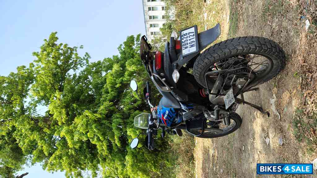 Blue Hero Xpulse 200 4V