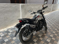 White Hero XPulse 200 BS6