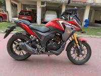 Red Honda CB200X