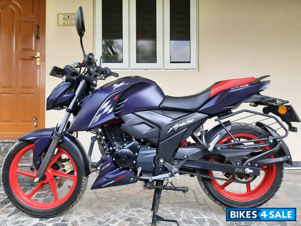 Lighting Blue TVS Apache RTR 160 4V 2024