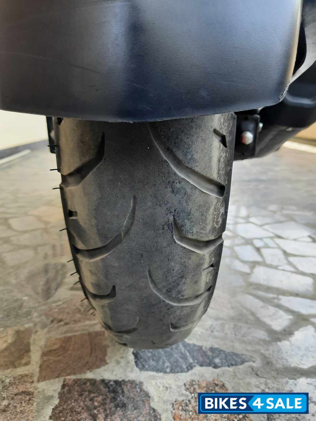 Lighting Blue TVS Apache RTR 160 4V 2024