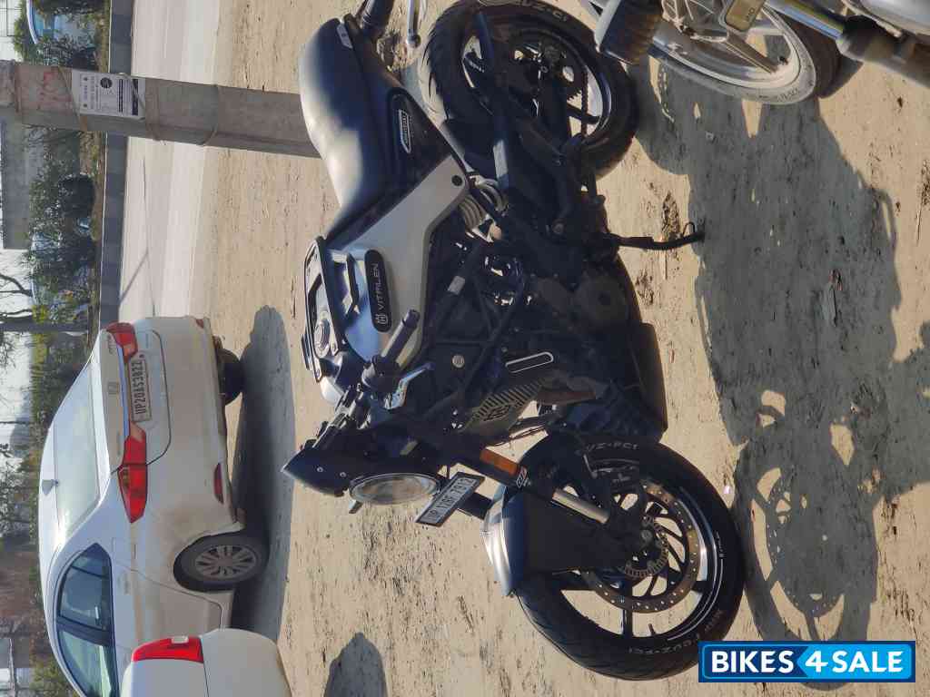 Black And Silver Husqvarna Vitpilen 250 2020 Black And Silver Husqvarna Vitpilen 250 2020