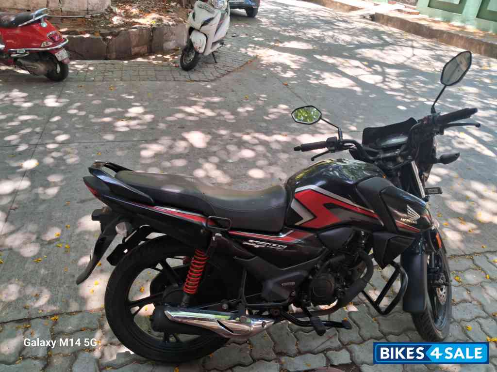 Black Honda SP125 Black Honda SP125