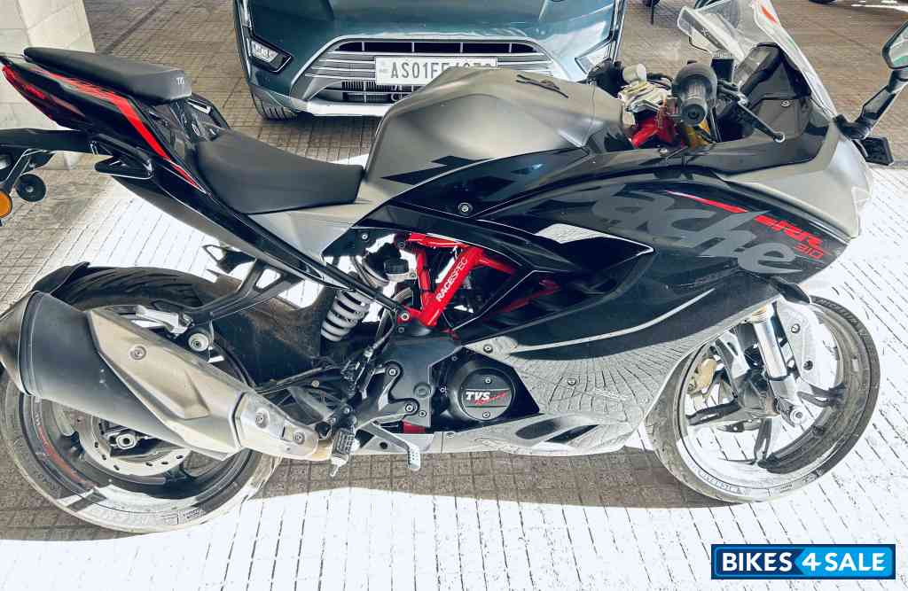 Mat Black TVS Apache RR 310 2020