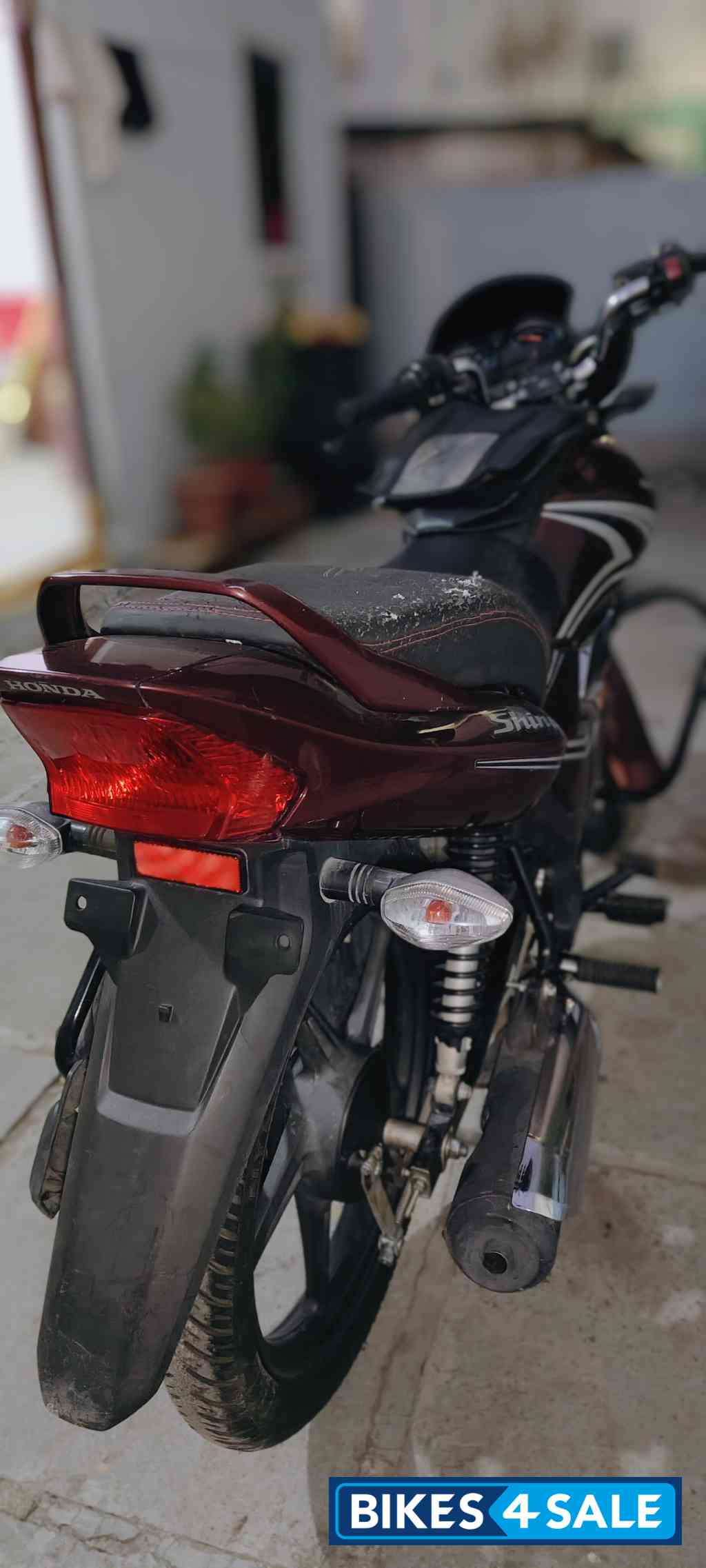 Maroon Honda Shine 125 Disc Maroon Honda Shine 125 Disc