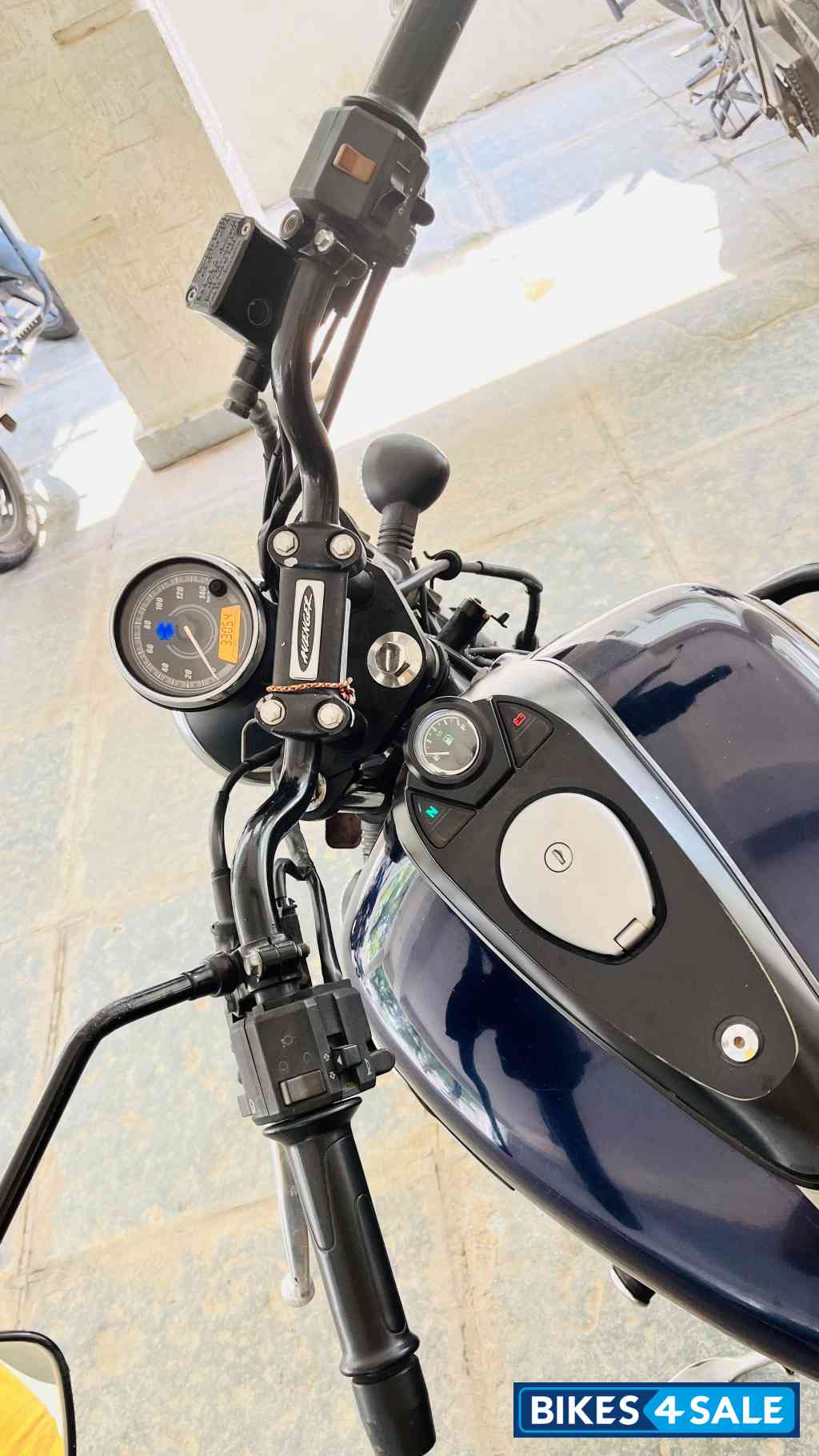 Navy Blue Bajaj Avenger Street 150 Navy Blue Bajaj Avenger Street 150