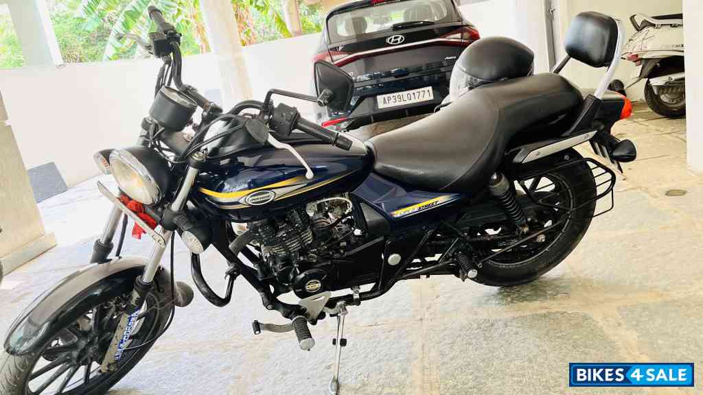 Navy Blue Bajaj Avenger Street 150 Navy Blue Bajaj Avenger Street 150