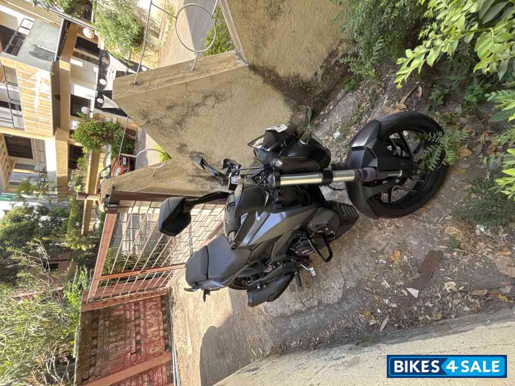 Charcoal Black Bajaj Dominar 400