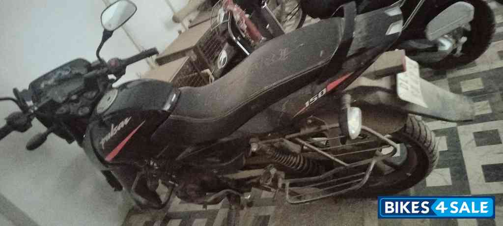Black Bajaj Pulsar AS 150