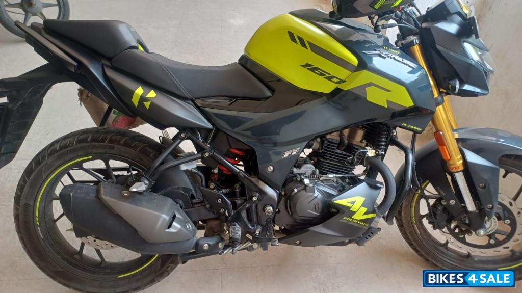 Hero Xtreme 160R 4V Standard