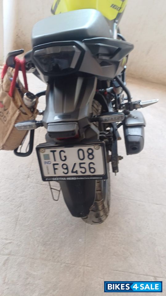 Hero Xtreme 160R 4V Standard