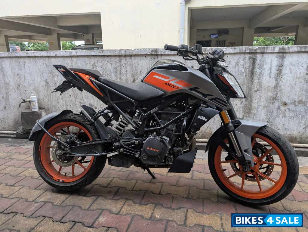 KTM Duke 200 2024