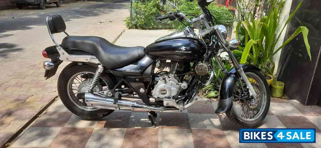 Bajaj Avenger 220 DTS-i