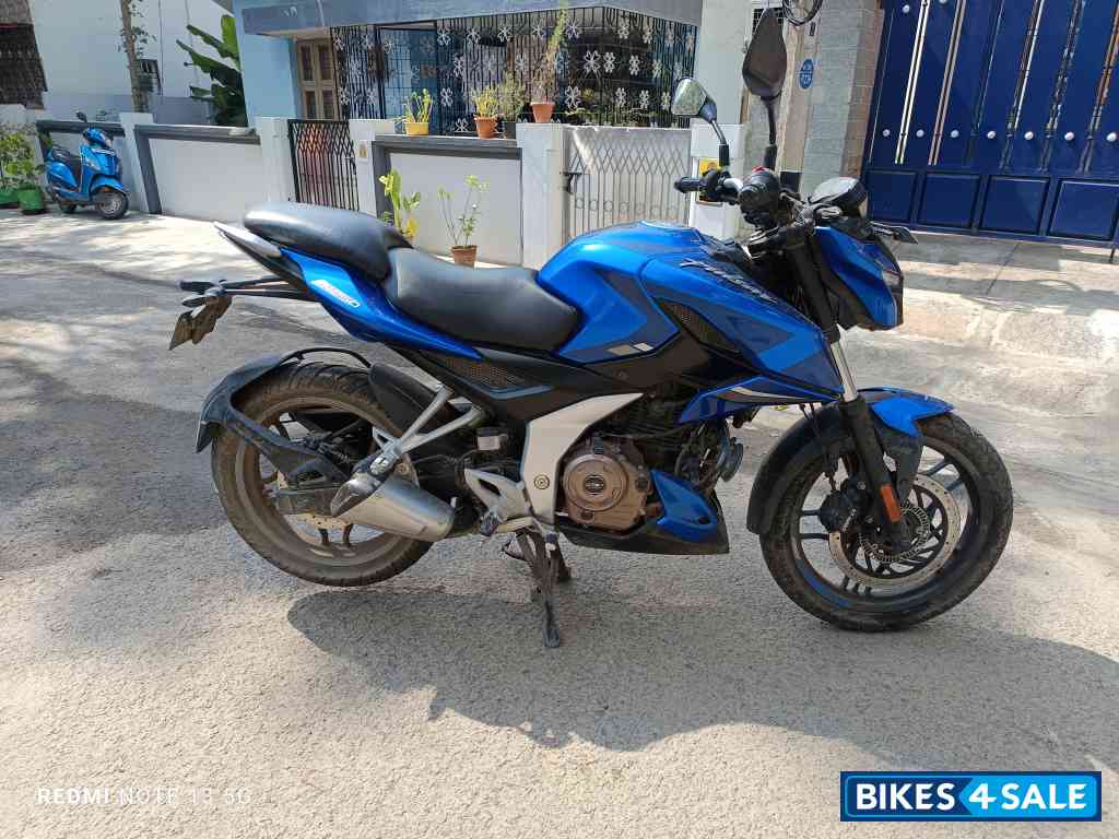 Bajaj Pulsar N250