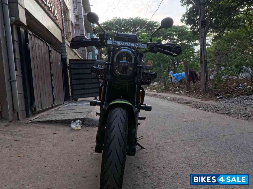 Benelli Leoncino 250