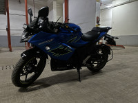Blue Suzuki Gixxer SF