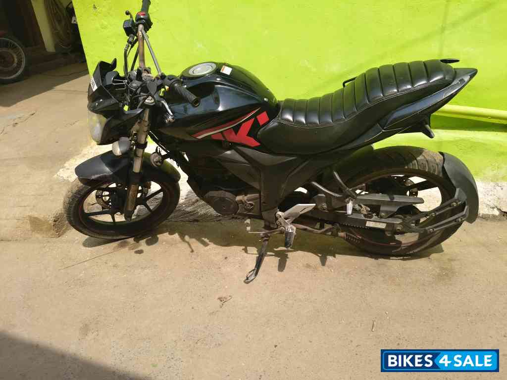 Suzuki Gixxer SF