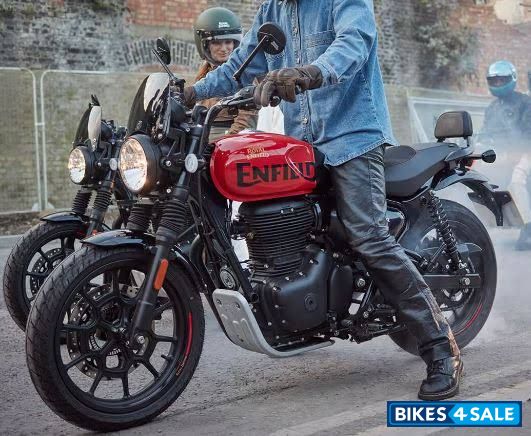 Rebel Red Royal Enfield Hunter 350 Metro