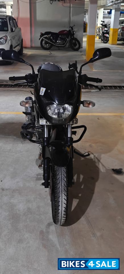 Black Bajaj Pulsar 180 DTSi Black Bajaj Pulsar 180 DTSi