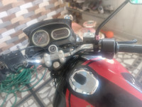 Bajaj V15