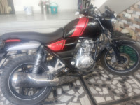 Bajaj V15