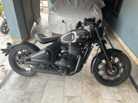 Jawa 42 Bobber Black Mirror