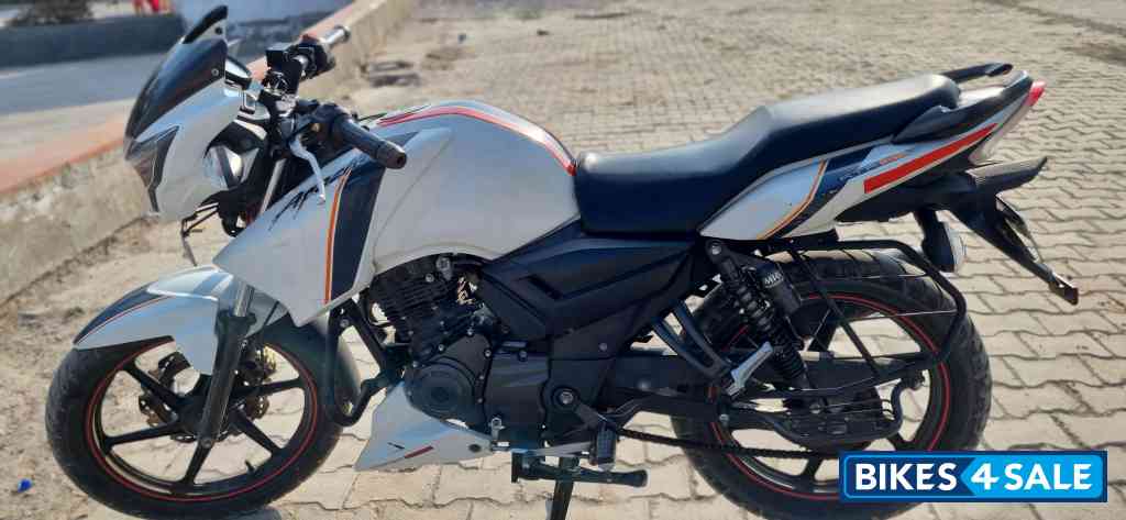 TVS Apache RTR 160