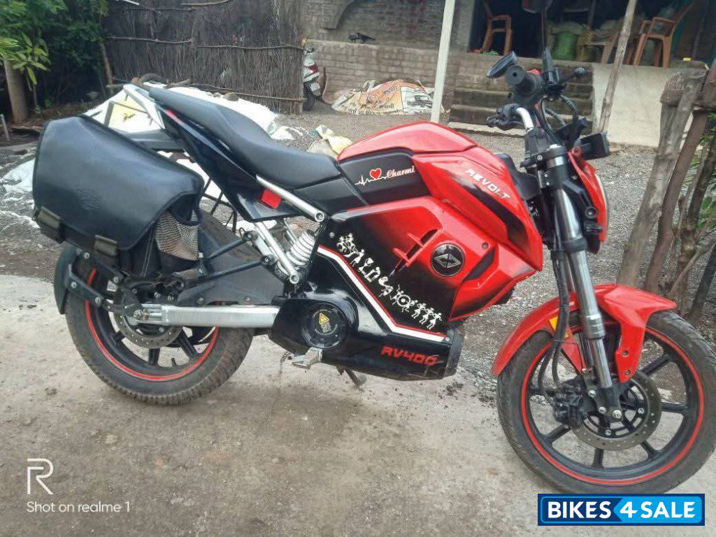 Rebel Red Revolt RV 400