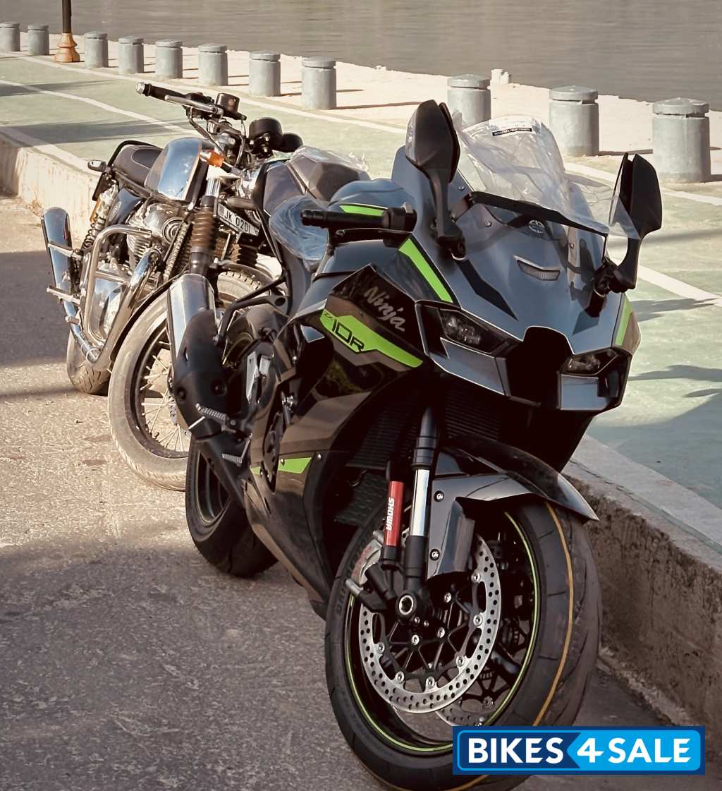 Diablo Black And Grey Kawasaki Ninja ZX-10R