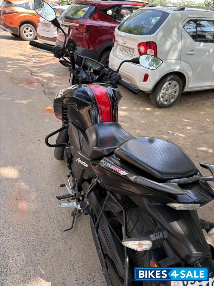 Black TVS Apache RTR 200 4V ABS