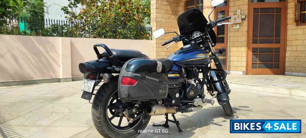 Bajaj Avenger Street 150