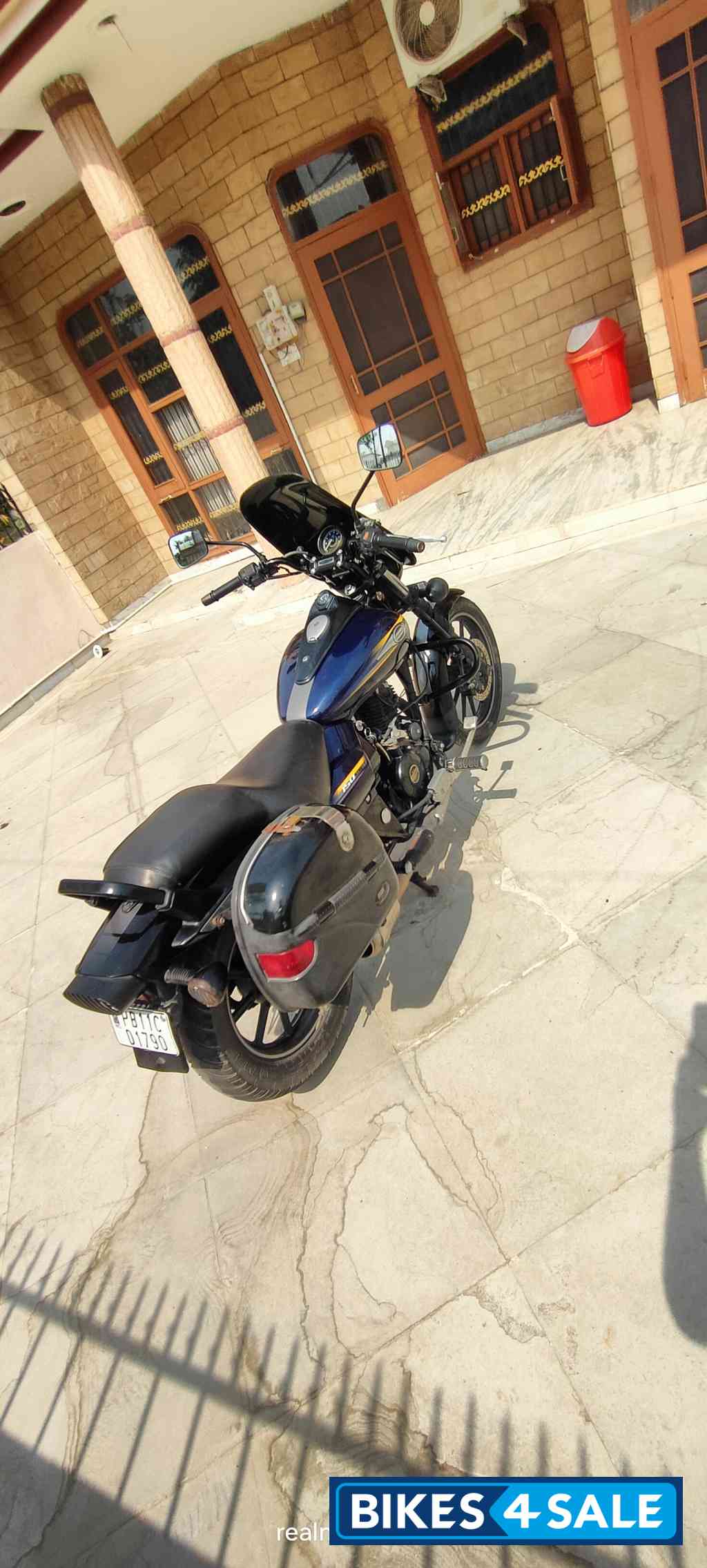 Bajaj Avenger Street 150