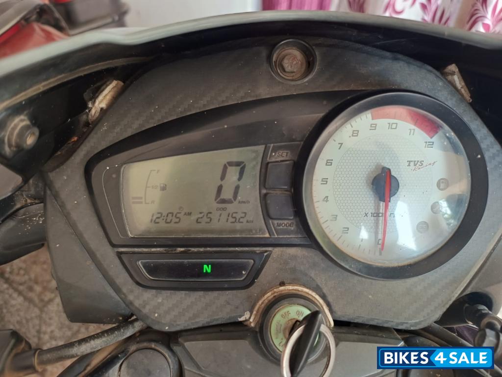 Black TVS Apache RTR 160