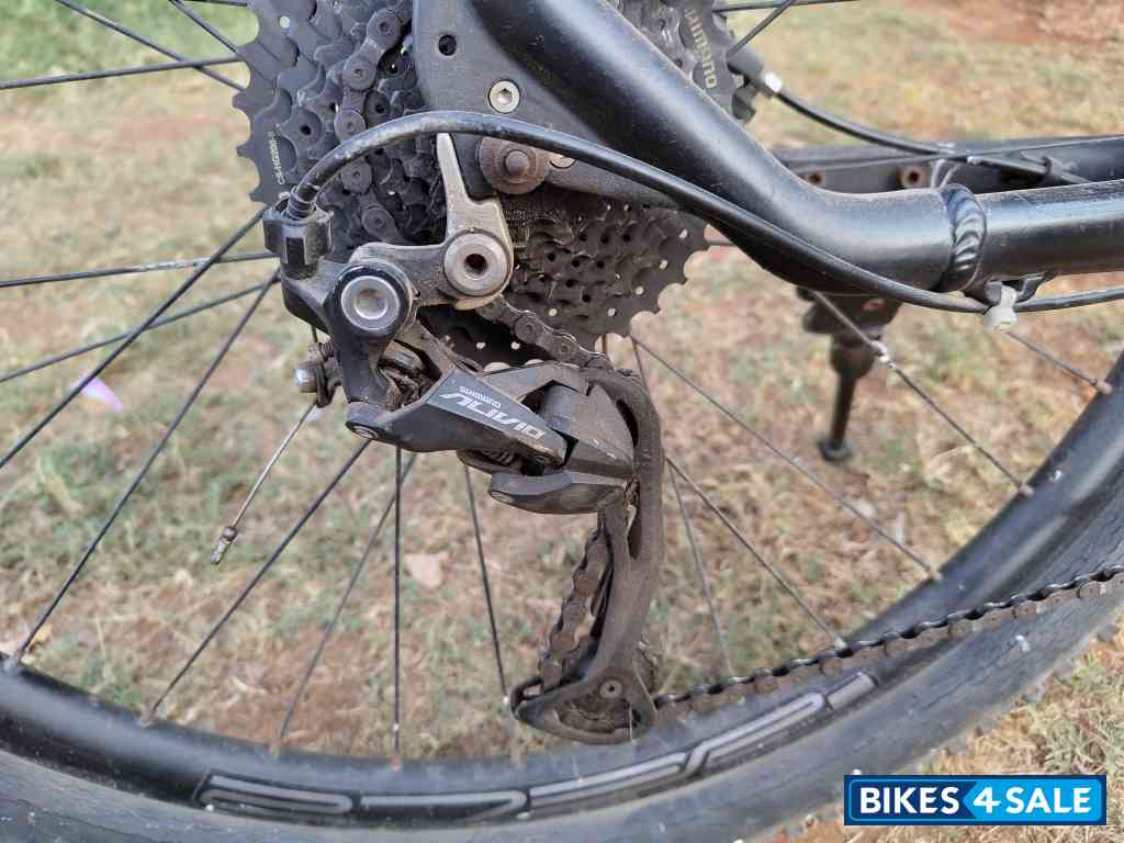 Black-golden Bicycle FitTrip