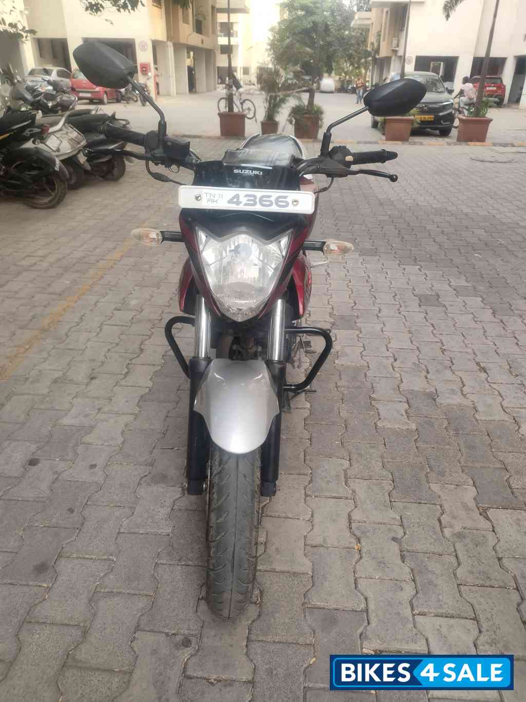 Red Suzuki Gixxer ABS