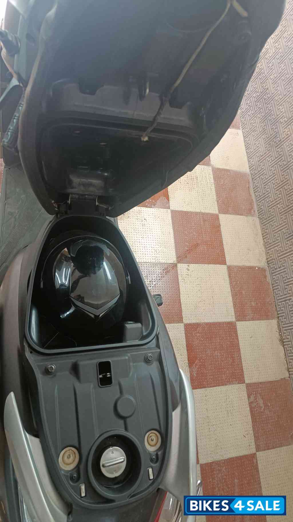 Gray Honda Activa 5G