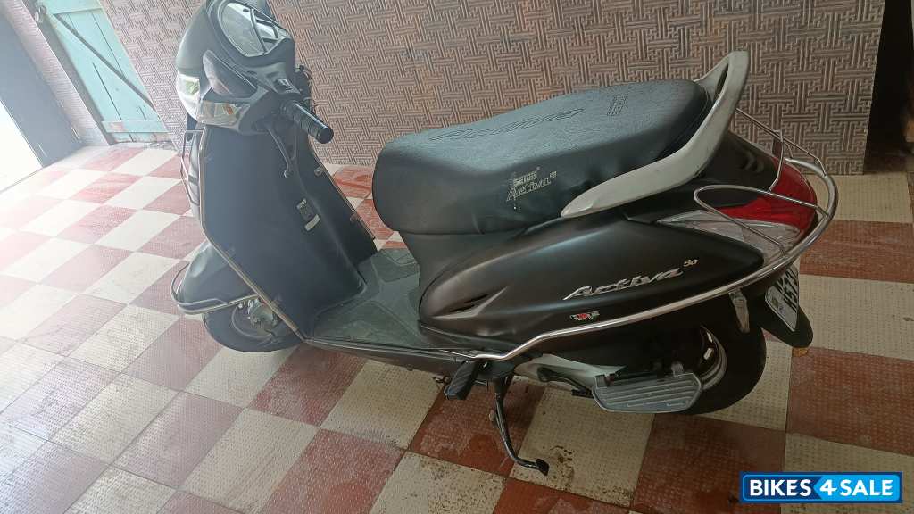 Gray Honda Activa 5G