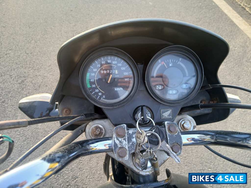 Black Honda Shine 125 Drum