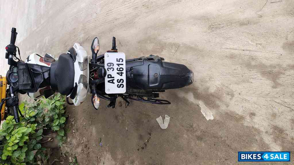 White Colour Bajaj Pulsar NS200