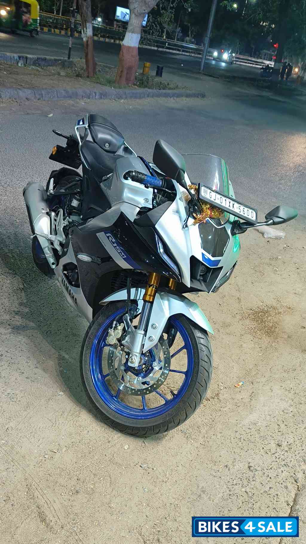 Yamaha R15M