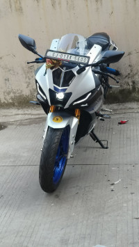 Yamaha R15M