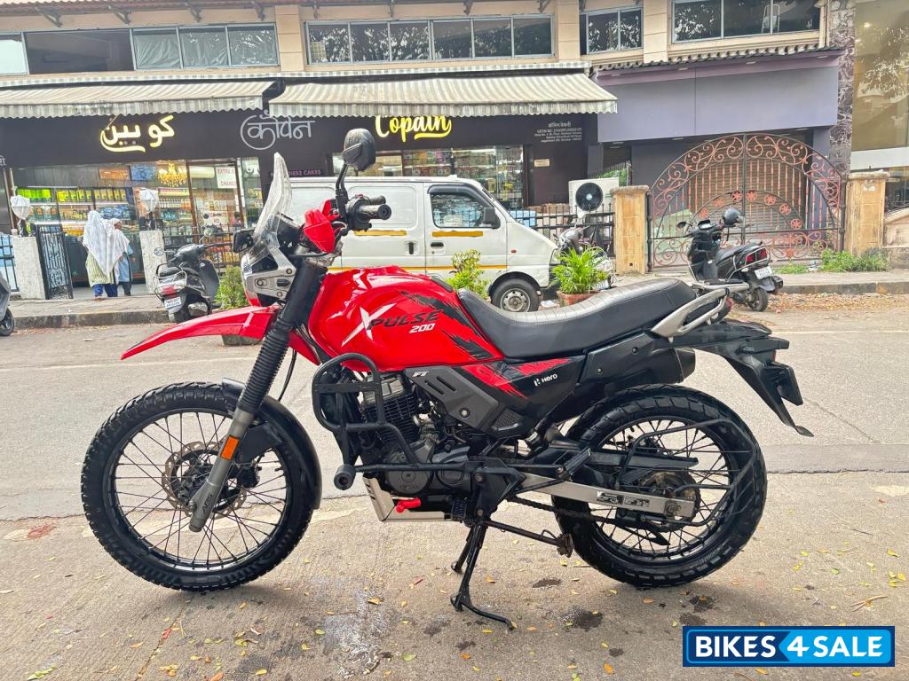 Red Hero XPulse 200