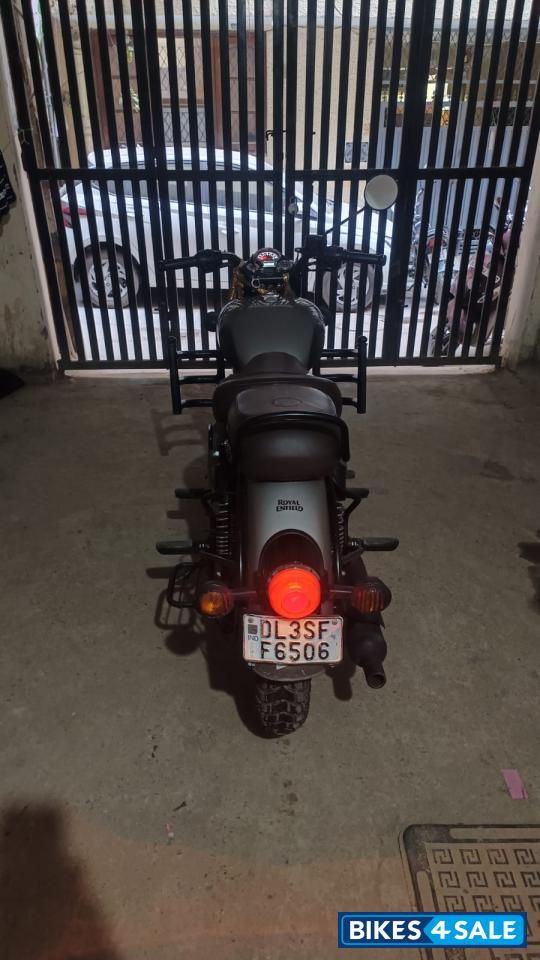 Dark Gunmetal Grey Royal Enfield Classic 350 BS VI