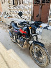 Royal Enfield Scram 411