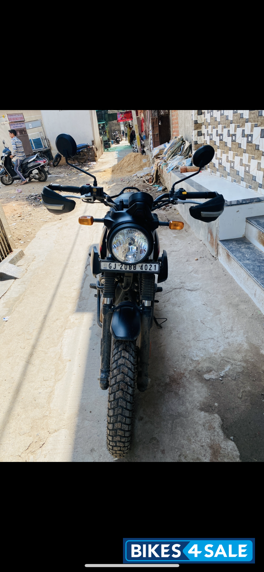 Royal Enfield Scram 411