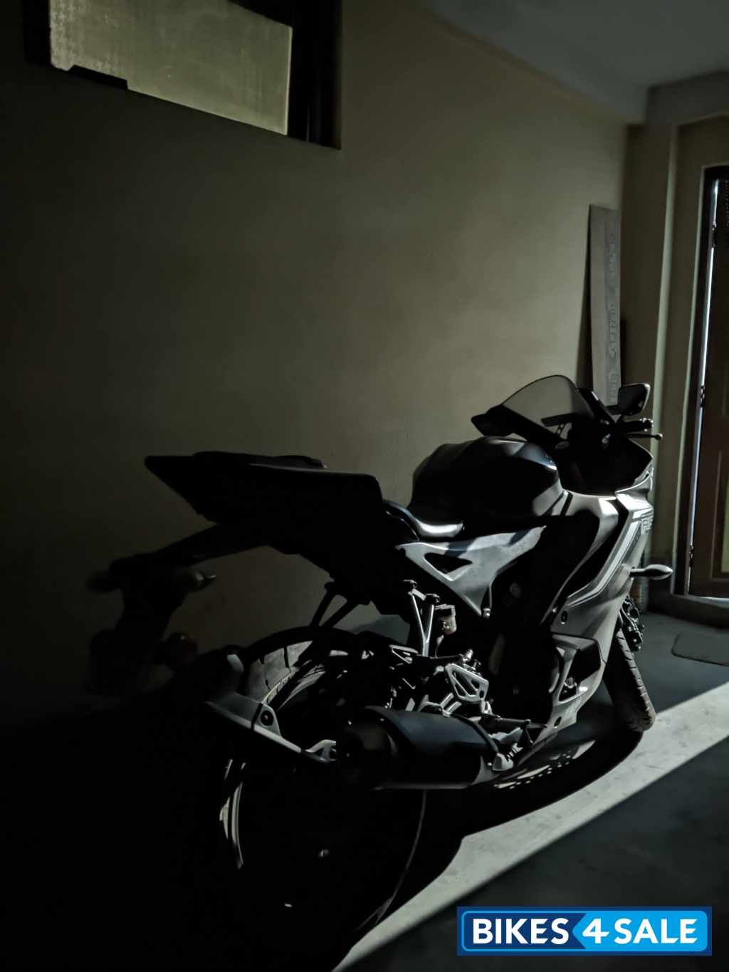 Dark Knight (low Gloss/matt Bl Yamaha R15 V4