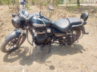 Black Royal Enfield Meteor 350