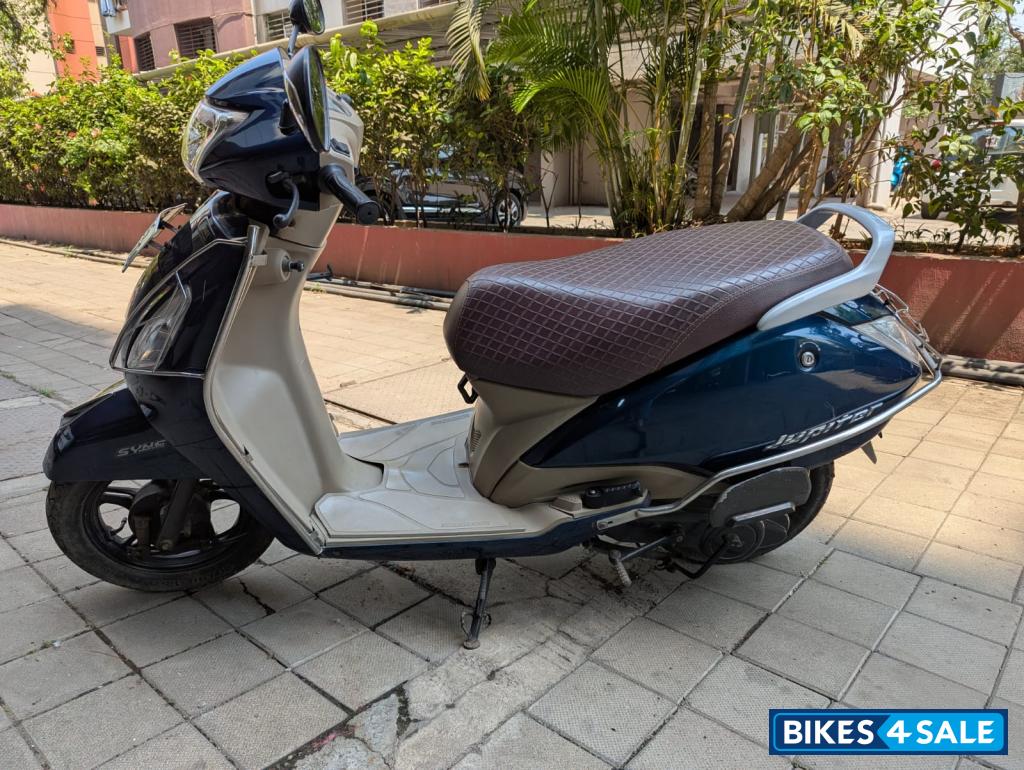 TVS Jupiter Grande